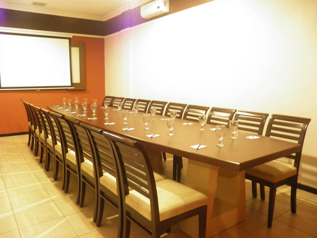 Hotel C3 Semarang Exterior photo